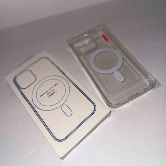 Iphone 15 Pro Max Case - Picture 1 of 3